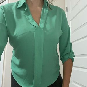 2/20$ Cute blouse